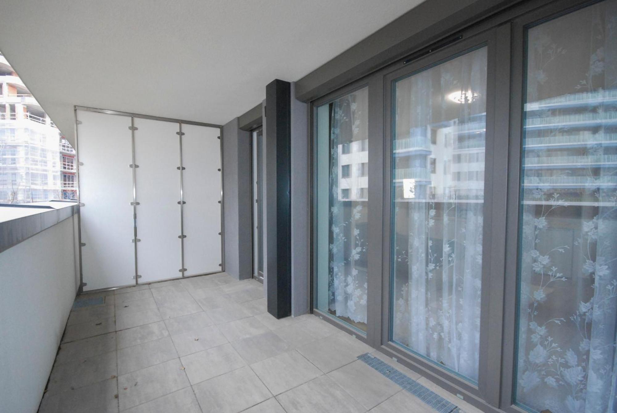 Danube River Flat With Balcony,free Garage